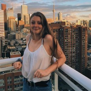 Meet your Posher, Nadia